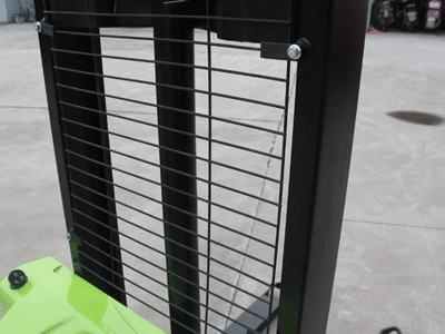 电动堆高叉车门架