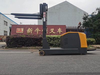 新牛盾堆高车