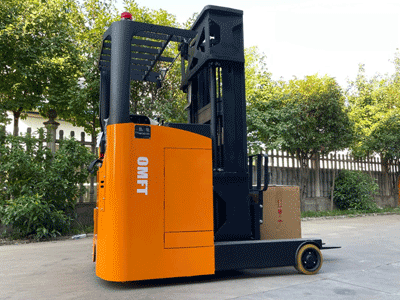 前移式电动堆高车