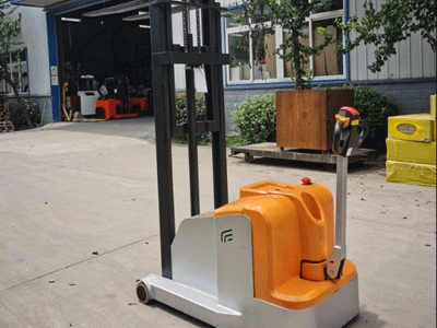 新牛盾平衡重式堆高车