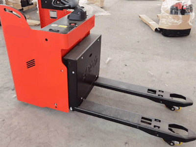 舒适的座驾式电动叉车