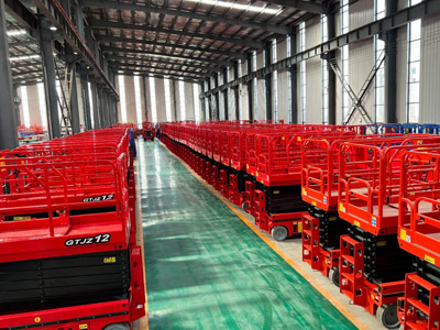 剪叉式高空作业平台