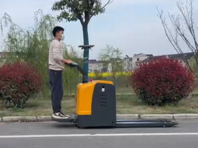 站驾式全电动搬运车价格不贵 仓储专用帮手