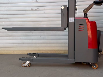 高性能双托盘堆高车