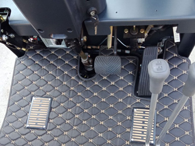 小转弯半径叉车