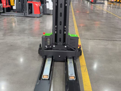 随车叉车优势明显