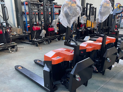 站驾式全电动搬运车好不好用？好用且不贵