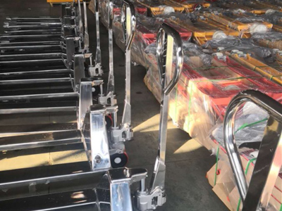 耐腐蚀搬运车选什么材质？不锈钢地牛天选之子