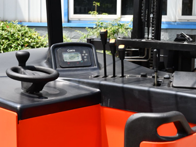 解决叉车常见安全隐患