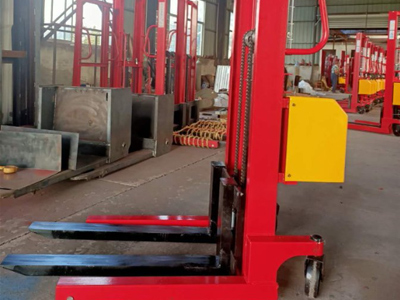 2026年怎样挑选低成本半电动堆高车更合适？