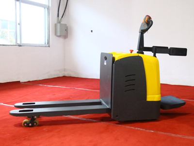 新牛盾电动搬运车