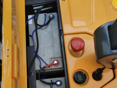 电动堆垛车电池