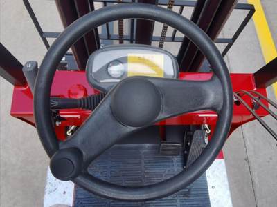 全地形两驱越野叉车