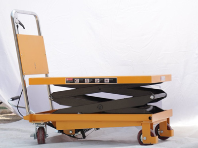 小型升降平台车