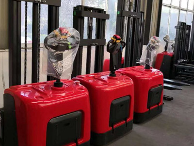 2026年最新 电动叉车多少钱一台？