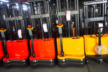 电动步行式堆高车