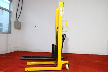 2026年手动液压堆高车保养必看！年检要求汇总最新