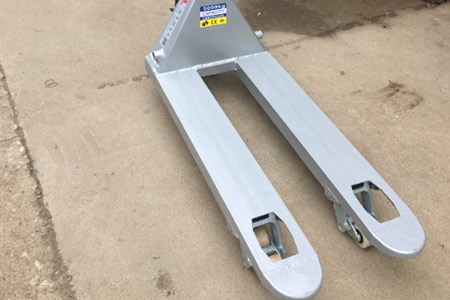 新牛盾手动搬运车