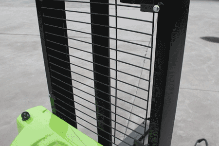 堆高车门架结实