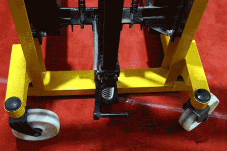 手动堆高车细节