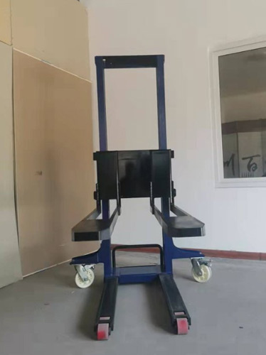 单人随车叉车