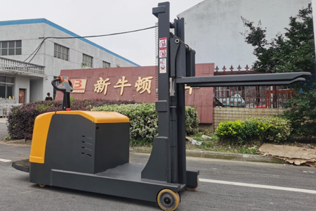 站驾式和座驾式堆高车哪个好？按需选车不踩坑