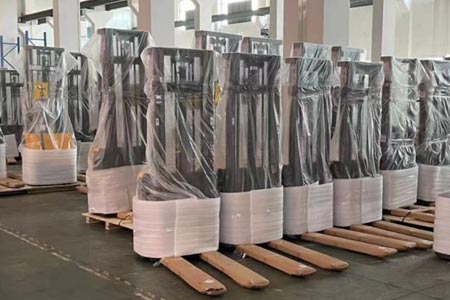 叉车拿货差价太高？新牛盾源头工厂出厂价直采