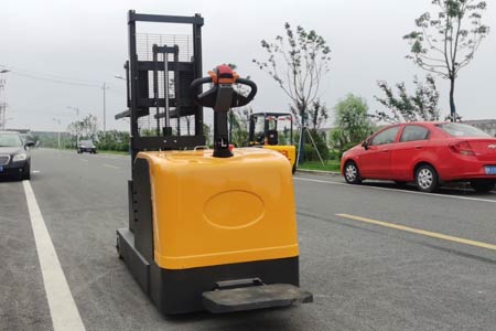 OEM定制堆高车